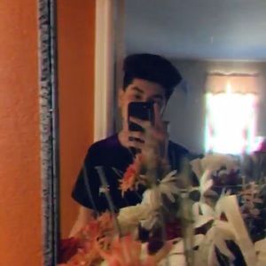 Meet your Posher, Aaron